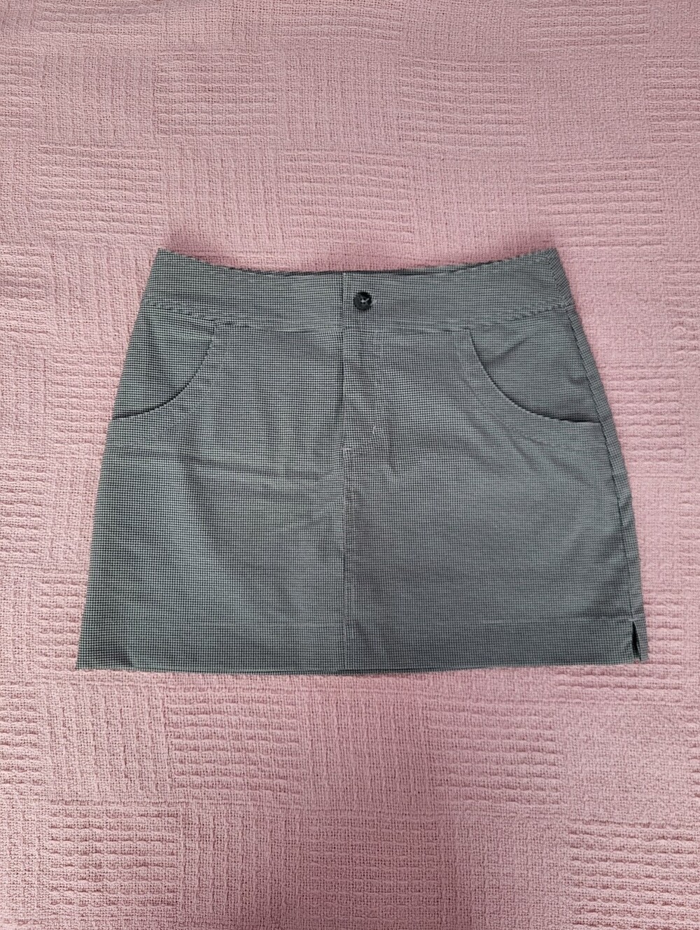 Avia Black and Light Grey Checkered Mid-Thigh Skort